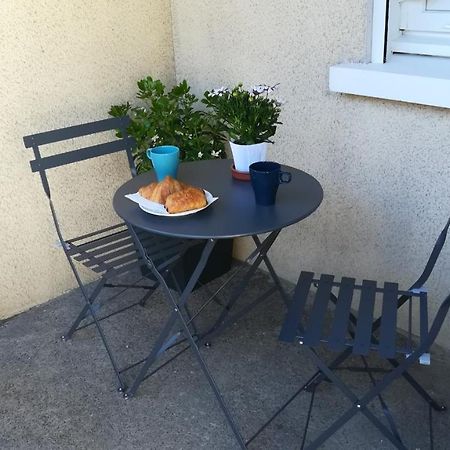 Besancon Appartement T2 Sur Cour Interieure Proximite Gare Экстерьер фото